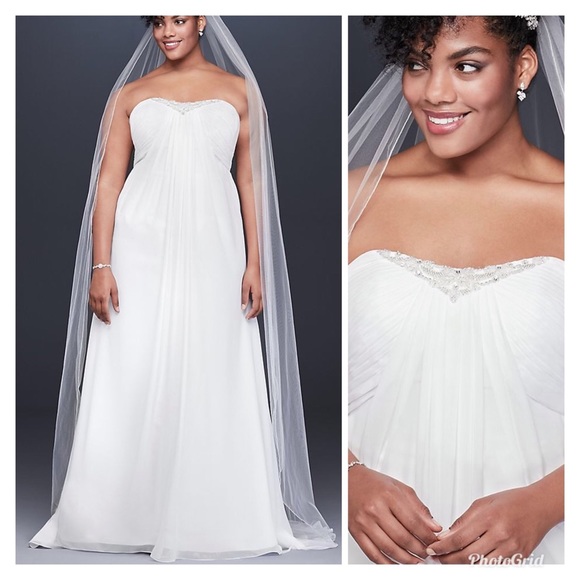 David's Bridal Dresses & Skirts - David’s Bridal wedding dress and veil